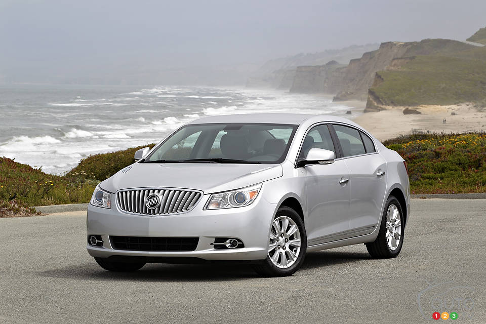 2013 Buick LaCrosse eAssist Preview Car News Auto123