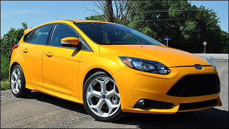 2013 Ford Focus ST 3/4 view