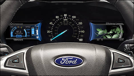 2013 Ford Fusion Energi dashbord