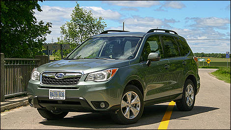 Subaru Forester 2.5i Limited 2014 vue 3/4 avant