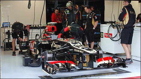 F1 Lotus E21 garage