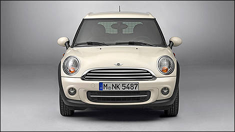 MINI Clubman front view