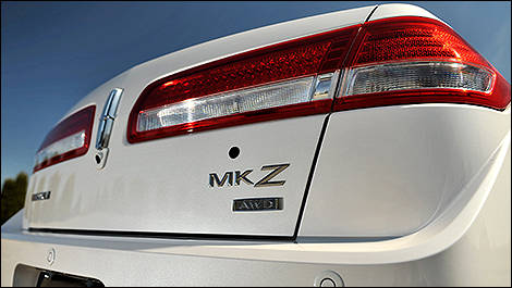 Lincoln MKZ 2010 logo