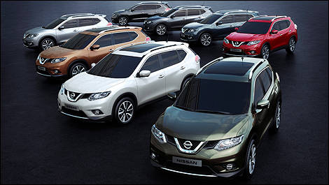 Nissan X-Trail front 3/4 view