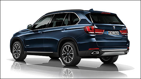 BMW X5 Security Plus rear 3/4 view