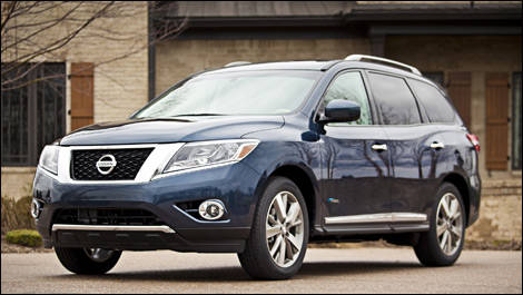 Nissan Pathfinder Hybrid 2014