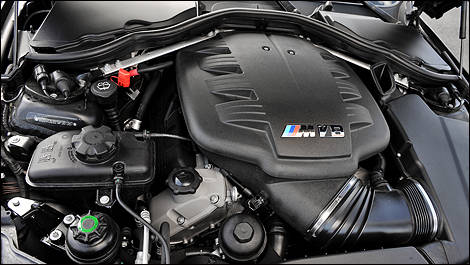 BMW M3 Coupe 2009 moteur