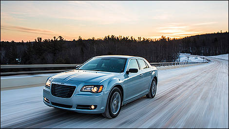 Chrysler 300 2013 vue 3/4 avant