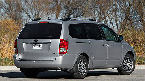 2011 Kia Sedona EX Luxury rear 3/4 view