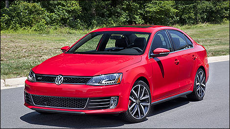 2014 Volkswagen Jetta GLI 3/4 view