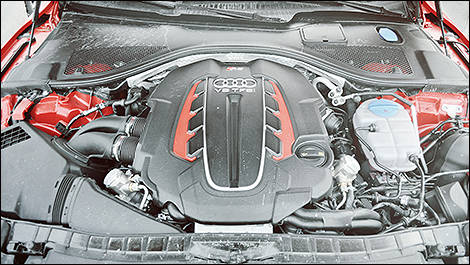 2014 Audi RS 7 engine