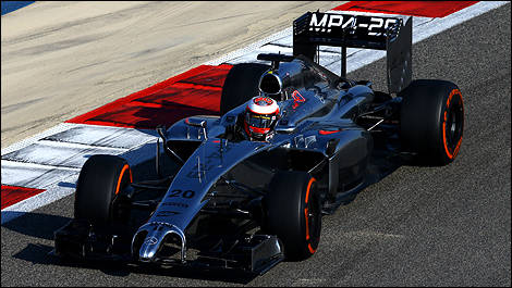 Bahrain F1 tests 2014 Kevin Magnussen, McLaren 