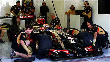 2014 F1 winter testing Bahrain Pastor Maldonado, Lotus 