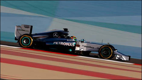Lewis Hamilton, Mercedes W05, F1 Bahrain winter testing