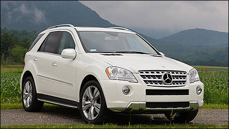 2009 Mercedes-Benz ML550 3/4 view