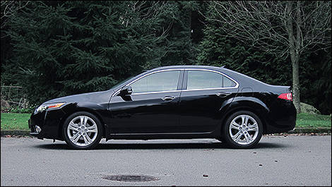 Acura TSX 2012 vue de coté