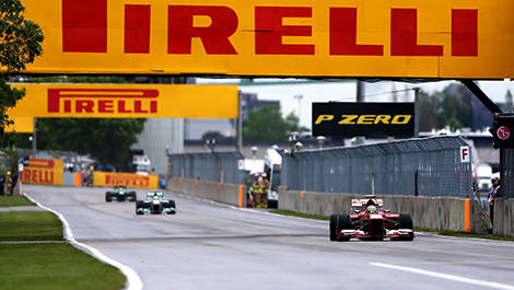Les voitures de F1 atteindront la vitesse de 330 km/h à Montréal. 