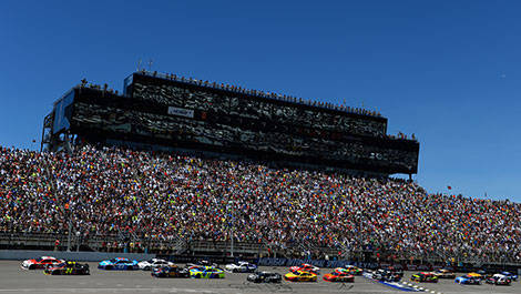 NASCAR Kevin Harvick gets the green to start the race Pocono