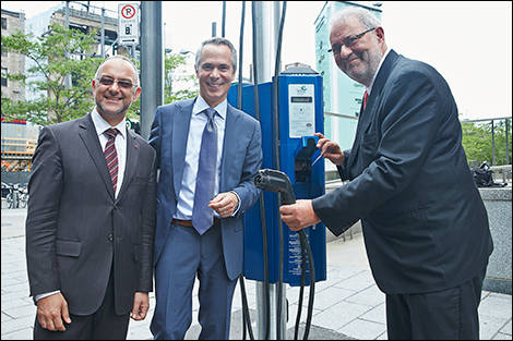 Circuit &eacute;lectrique: premi&egrave;res bornes de recharge sur rue 