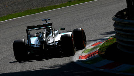 Lewis Hamilton, Mercedes W05