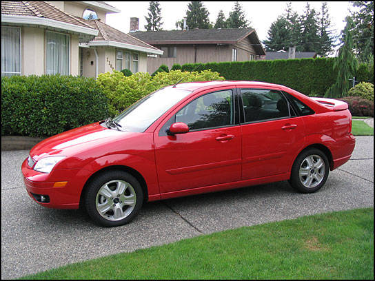 2005 Ford Focus ZX4 ST Road Test Editor's Review | Car News | Auto123