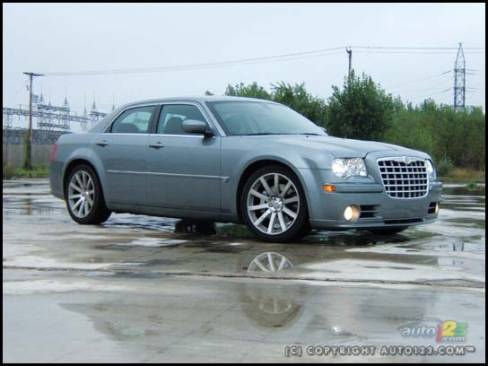 2006 Chrysler 300C SRT8 (Photo: Mathieu St-Pierre, Auto123.com)