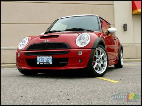 06 Mini Cooper S Jcw Competition Package Road Test Editor S Review Car News Auto123