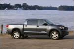 2007 Toyota Tundra Crew Max : it's big (VIDEO)
