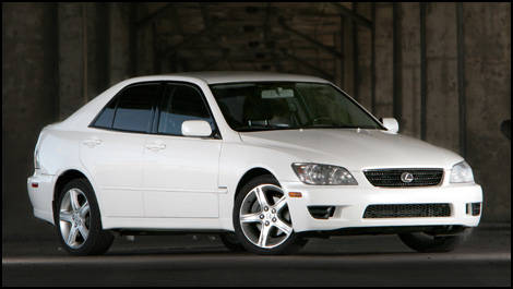2000 2005 Lexus IS 300 Pre Owned Car News Auto123