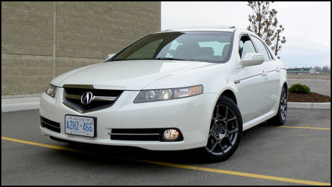 07 Acura Tl Type S Road Test Editor S Review Car Reviews Auto123