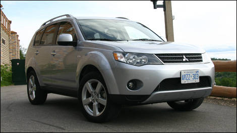 07 Mitsubishi Outlander Xls Awd Editor S Review Car News Auto123