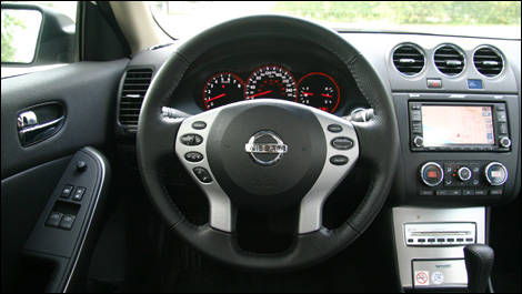 2008 Nissan Altima Coupe 3 5 Se Road Test Editor S Review