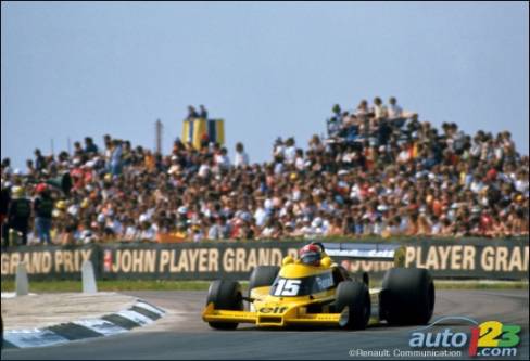 Grands débuts de Renault en Formule 1 au GP de Grande-Bretagne en 1977.