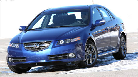 08 Acura Tl Type S Review Editor S Review Car Reviews Auto123