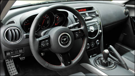  Revisión del Mazda RX-8 R3 2009 Revisión del editor |  Reseñas de autos |  Auto123