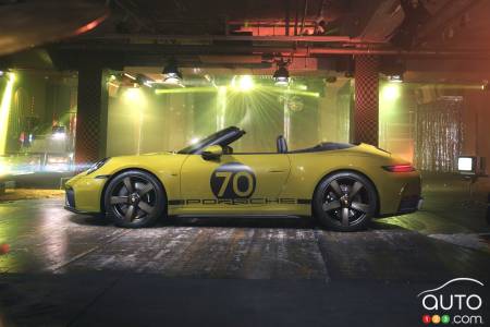 Porsche 911 Spirit 70, in profile