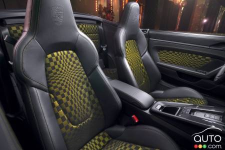 Porsche 911 Spirit 70, seating