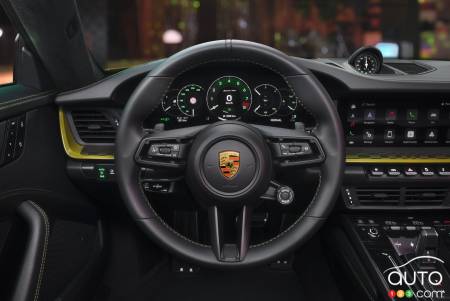 Porsche 911 Spirit 70, steering wheel