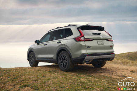 2026 Honda CR-V TrailSport, three-quarters rear