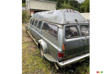 The 1987 Chevrolet Suburban, rear