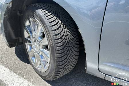 Ma propre Lincoln me sert de cobaye pour les nouveaux pneus dont les tout récents Laufenn G-Fit 4 « homologués ».