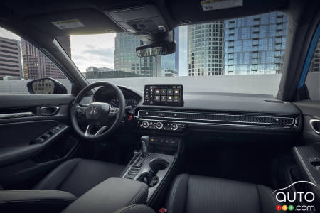 Honda Civic Hatchback Sport Touring hybride 2025, intérieur