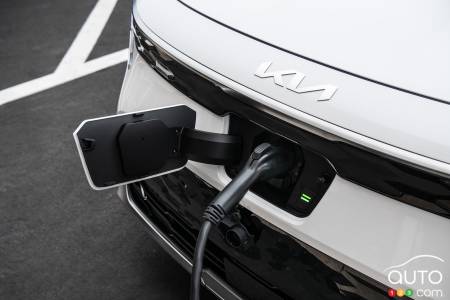 2023 Kia Niro EV, charging