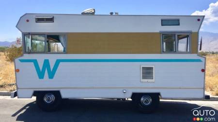 1968 Winnebago F17, profile