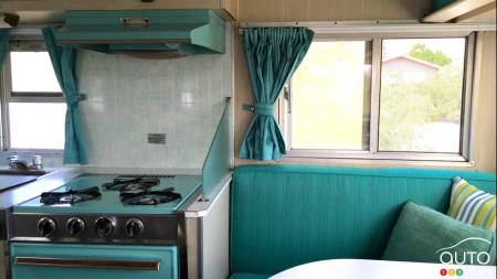 Winnebago F17 1968, intérieur prise deux