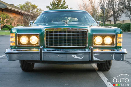 1978 Ford Country Squire, headlights