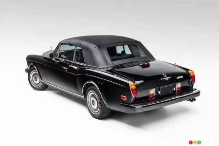 La Rolls-Royce Corniche IV 1994, trois quarts arrière