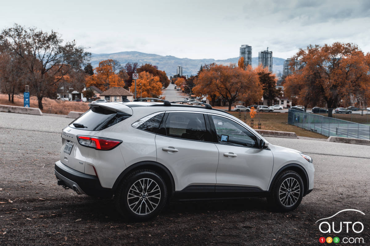 Ford Escape hybride rechargeable 2021, profil