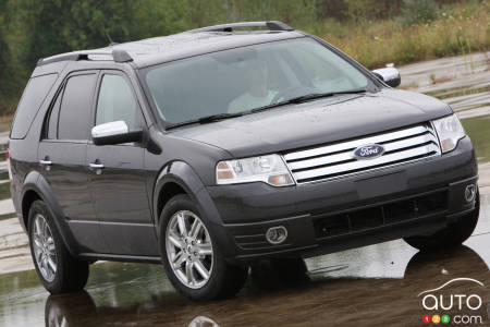 Ford Taurus X
