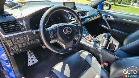 The 2014 Lexus CT 200h, interior
